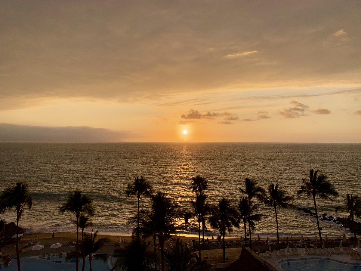 Sometimes in life the best things are free #sunset