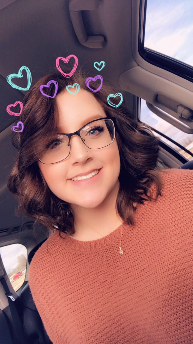 MarleyPipkin's tweet photo. happy Tuesday beautiful people ❤️ 
&amp; welcome back to my loves @EthanDolan @GraysonDolan  
we’ve missed you so much 😘
#tuesdayseflie https://t.co/1xbA551c6X