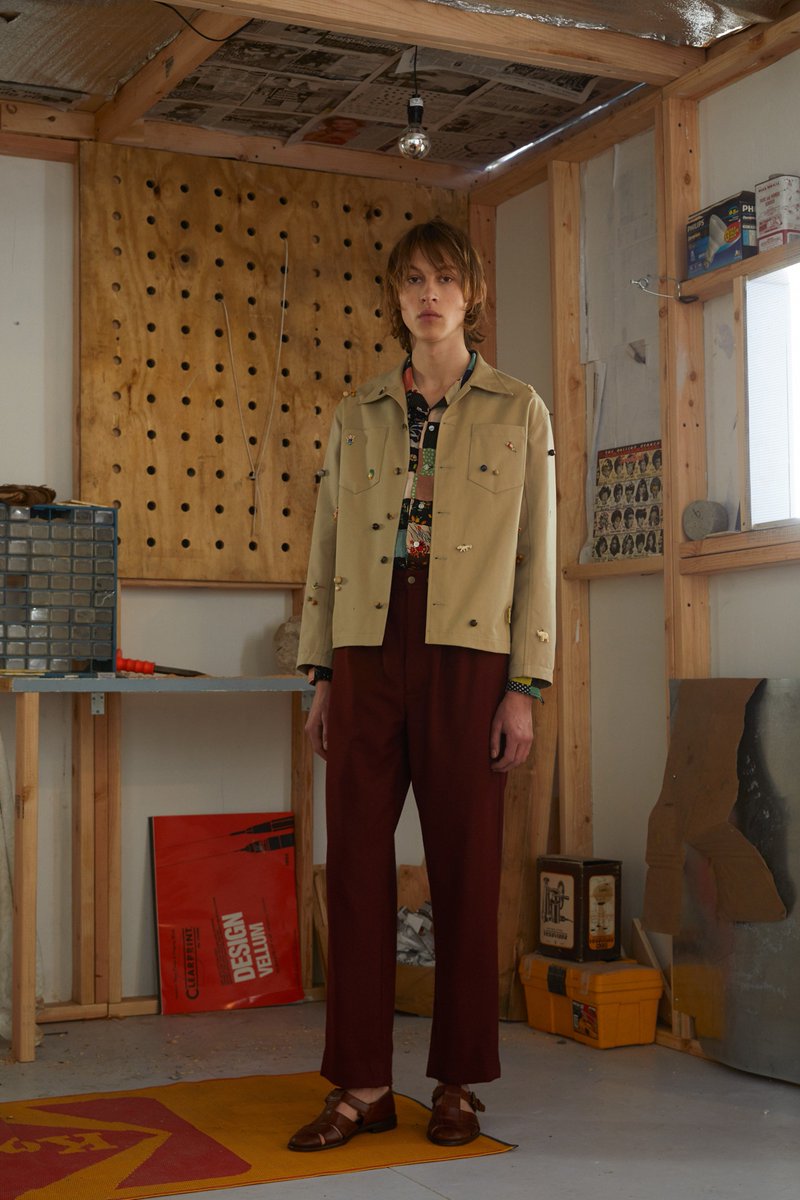 NewYorkModels's tweet photo. BODE 🍁 #SamuelWilken in mixed texture and textiles for #FW19 wearing #BODE 🇺🇸 #NYFWM #NYMMMen https://t.co/4FwELjv2AA