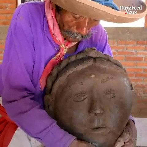 This renowned sculptor has been making art for almost two decades after becoming blind 👨🎨