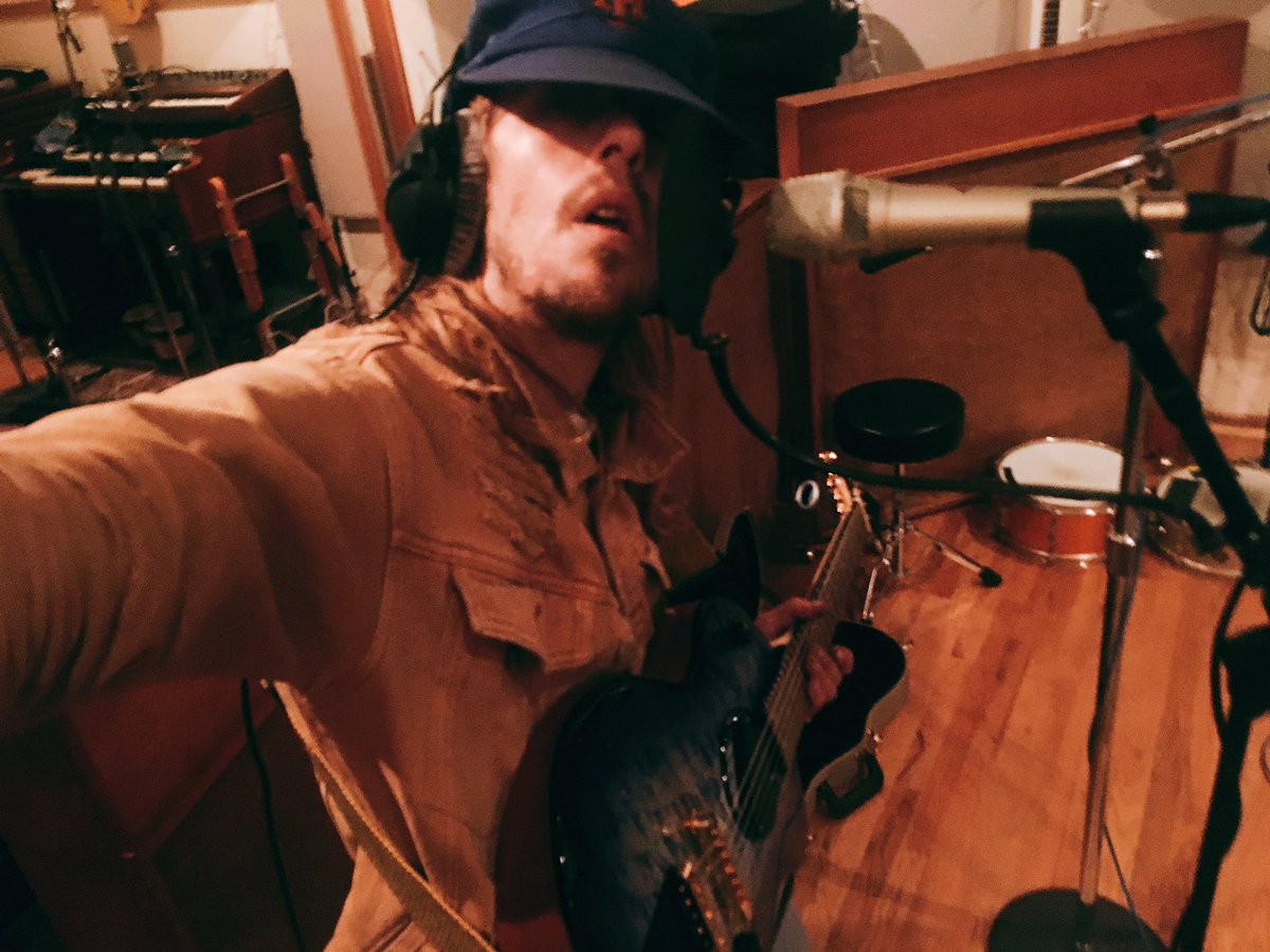 CurlsTheBand's tweet photo. Boom shack-alacka! https://t.co/SnDfflJ5Bj
