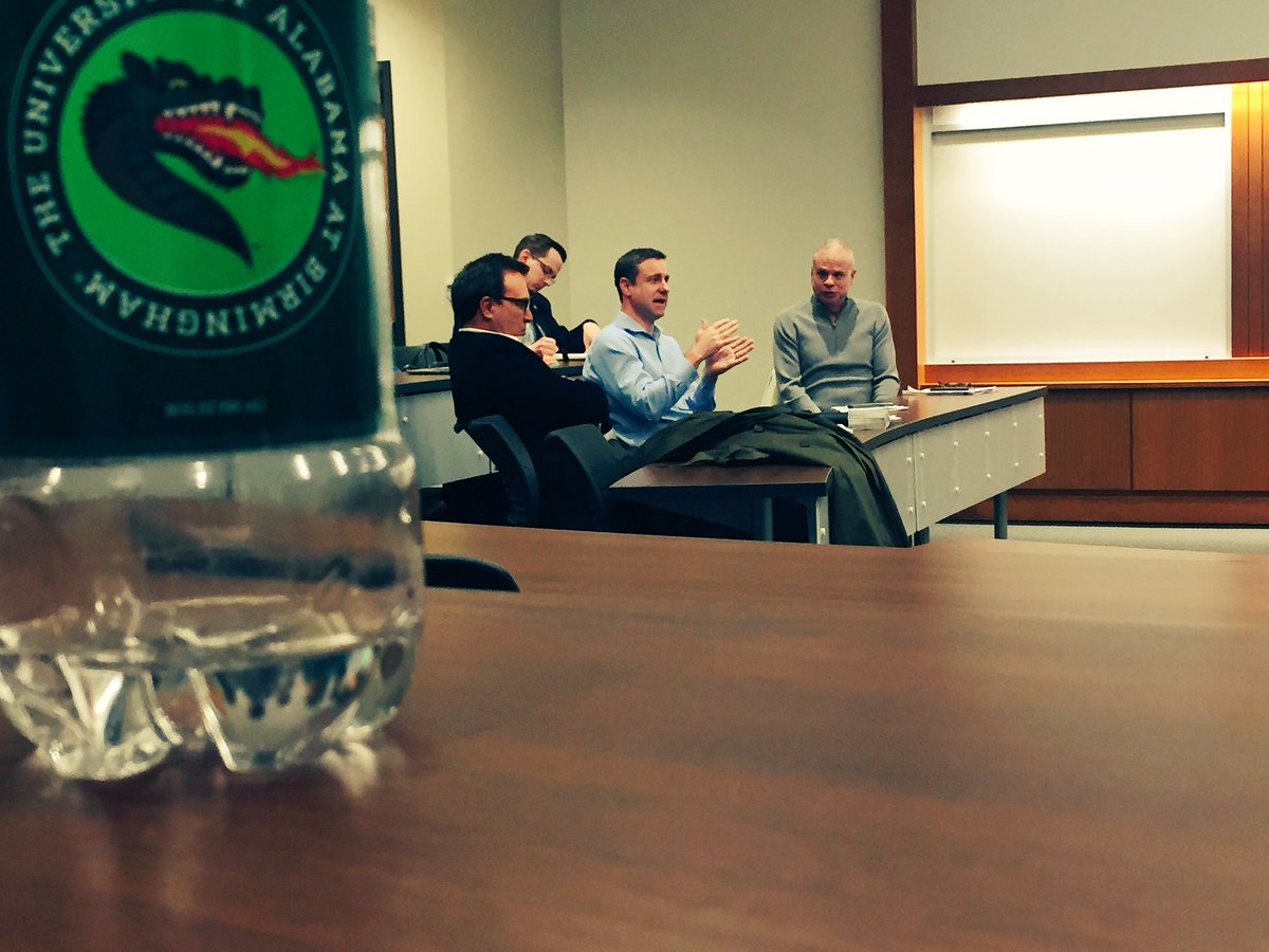 mrking212's tweet photo. Today @hibbettsports CEO Jeff Rosenthal and Vice President @williamgquinn visited my #UABCollatCEOClass. As a student, one of the greatest takeaways was “one’s career path is not alway a straight line” - Bill Quinn  #uabcollat #hibbettsports Thank you! https://t.co/JbZ4rU5LSd
