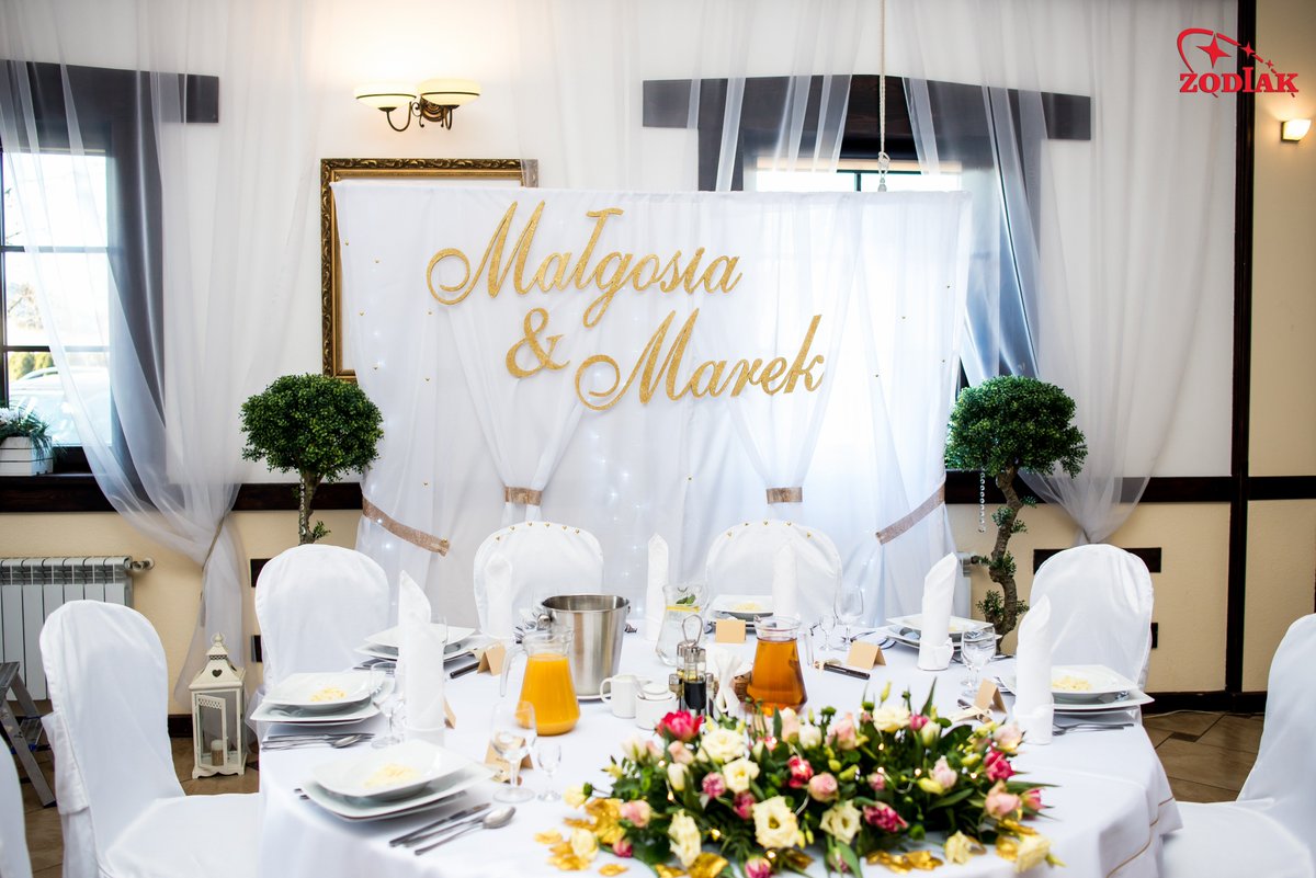 Wesele Małgorzaty i Marka❗🤵👰
Zapraszamy do rezerwacji terminów weselnych w naszym lokalu! 😊

#ślub #wesele #przyjęcie #przyjęcieweselne #hotel #restauracja #goście #paramłoda #wesele2019 #weselnie #day #wedding #weddingday #beatiful #girl #boy #happiness #luxury #meal