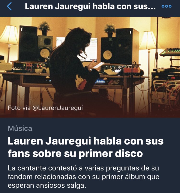 lolodime's tweet photo. Te amo Lauren but  @LaurenJauregui https://t.co/YXnuvueslO