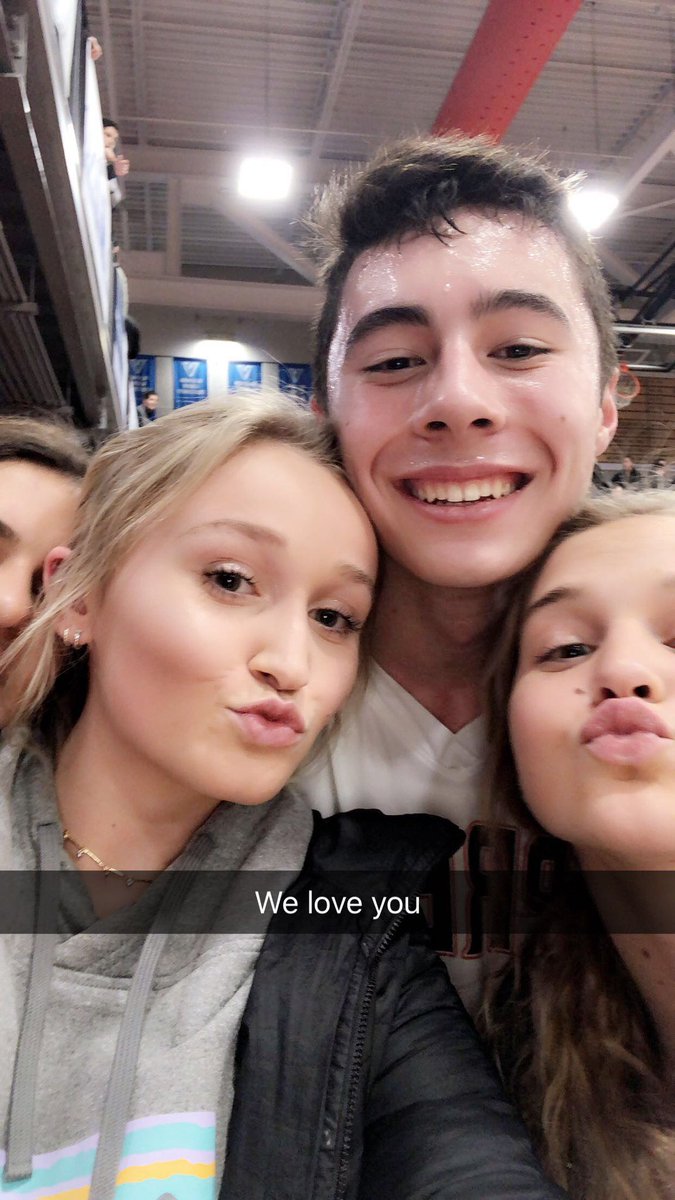 santillan_q's tweet image. Happy birthday Kennedy 🎉🎉 hope your day was great :) @kpdeut