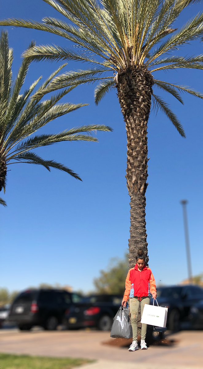 leonor0829's tweet photo. Summer coming real soon 🌴✨ #vibez #calichick #LATINA #BLESSED🙏🏼💯 https://t.co/BKEVjLwyL9