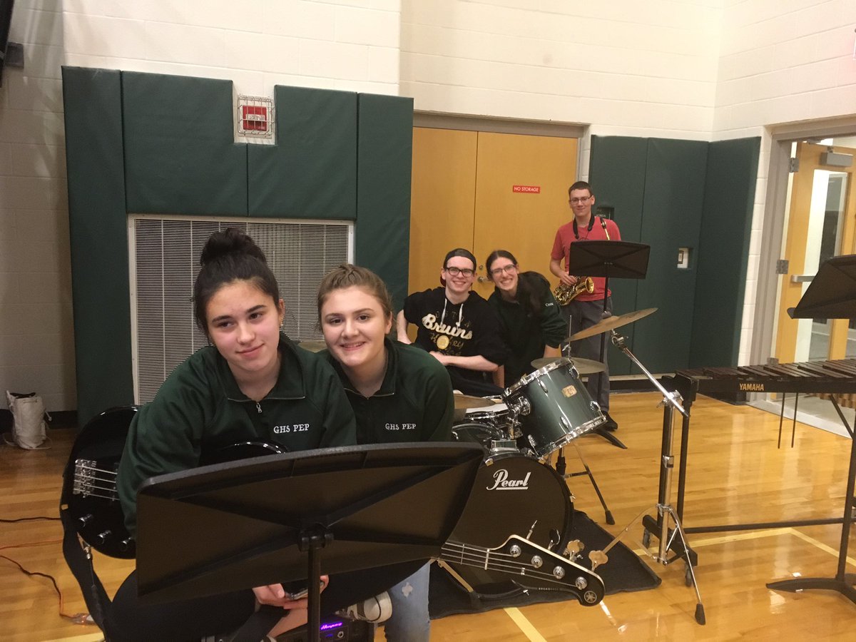GraftonBAND's tweet image. Thank you to @GHSPEP for a fantastic 2018-2019 season(s)! Thank you to all our seniors! I know you couldn’t all make it tonight, but we got to recognize Sarah, Aryan and Erica with some GHS PEP(per) shakers!