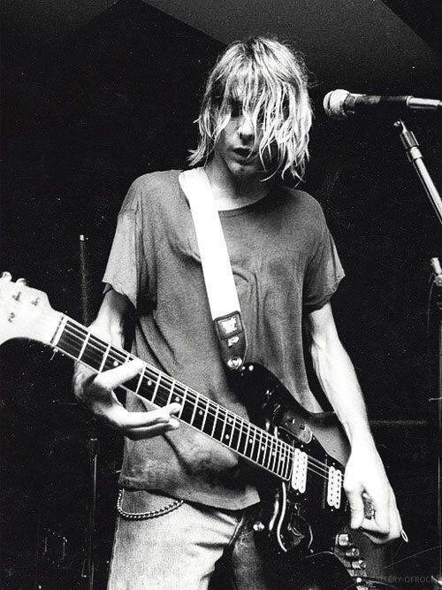 serialtwitteer's tweet photo. Je profite de l’anniversaire de Kurt pour vous montrer mon amour inconditionnel pour lui. 
Je t’aime ❤️ #kurtday #cobain https://t.co/Wvmb7vWLGf