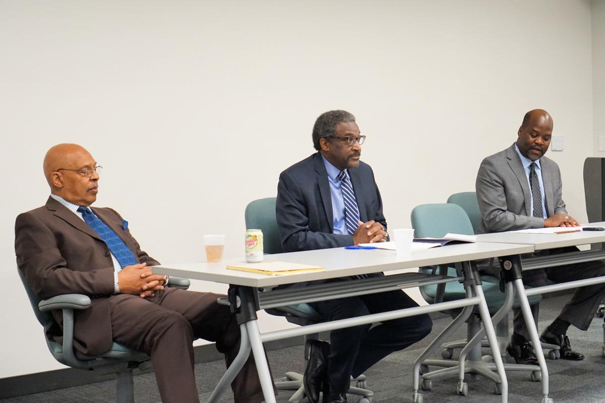 marlonprimes's tweet photo. Special thanks to Judge Solomon Oliver and James Hardiman for participating in the @CleMetroBar movie-night CLE program, which helped the CMBA kicked off #BlackHistoryMonth https://t.co/qVQIlwDTn2