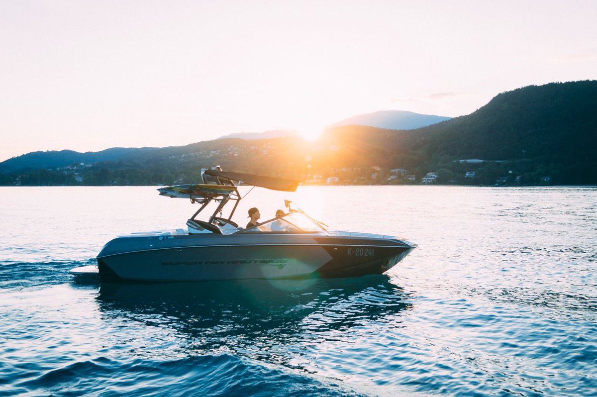 JetShine_USA's tweet image. Prepare for boating season by ordering your Boat Kit, so you can protect your prized possession before it hits the water this year! FREE shipping on all kits!
jetshineusa.com/product/jetshi… 
#BoatProtection #MarineKit
