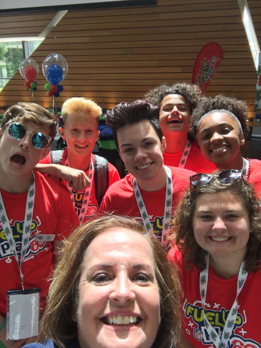 JeanRagalieRD's tweet image. The secret ingredient is @futp60YC to success of @FUTP60 @GENYOUthNow @AdCapYOUth #learningconnection #fuelgreatness