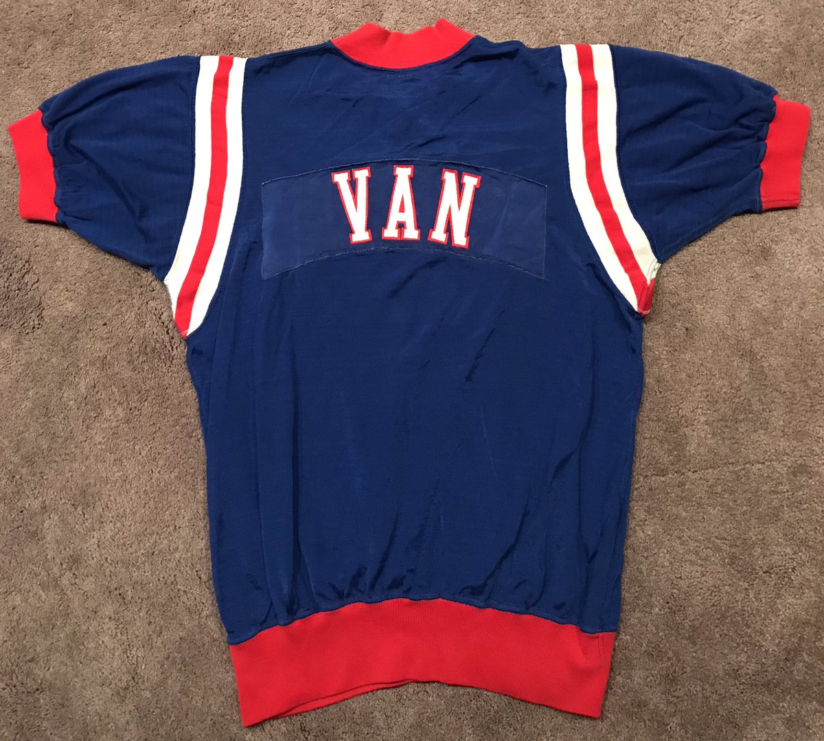 Iu Artifacts On Twitter With The Vanarsdale Twins Being Honored At Tonight S Game Here S A Great Late 1960 S Tom Vanarsdale Cincinnati Royals Shooting Shirt The Royals Were One Of The First Nba Teams