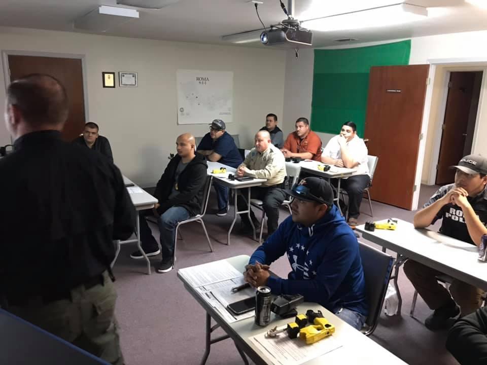 cityofroma's tweet photo. Officers at Roma PD taking the Taser Certification and recertification Class. https://t.co/ZTWu4BBRCq