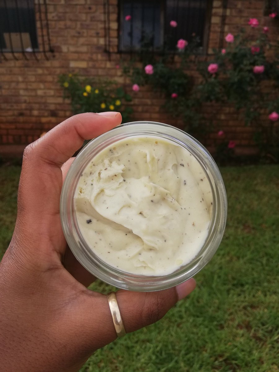 christellemapox's tweet photo. @Simply_Merica Im the Creator of AfricanExcellence, which is a homemade cannibas (weed) infused Shea butter mix, that grows and moisturizes African hair. https://t.co/GtVV7H6wD1