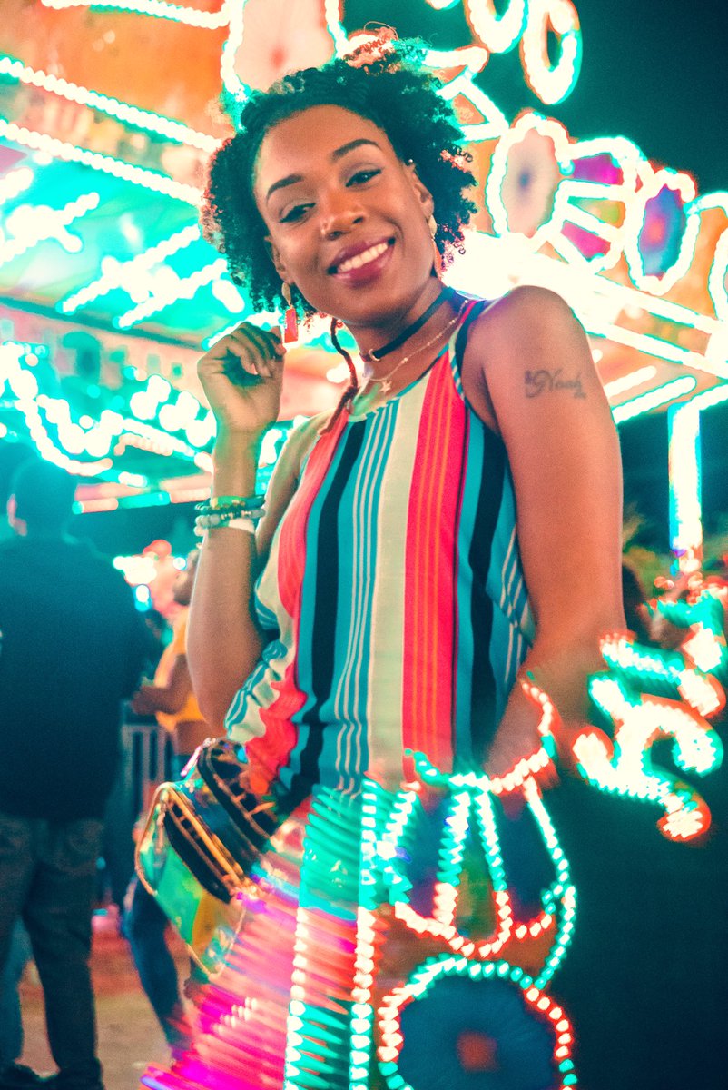 ShotByTeZio's tweet photo. “Black people look amazing under some lights boy!” - Alex Auguste
•
•
All the effects you see were shot in camera 🤓
•
•
#ShotByTeZio #ImmaculateVisuals #NeonPortraits #Melanin #Fair #PursuitOfPortraits https://t.co/70JYo0IgGg