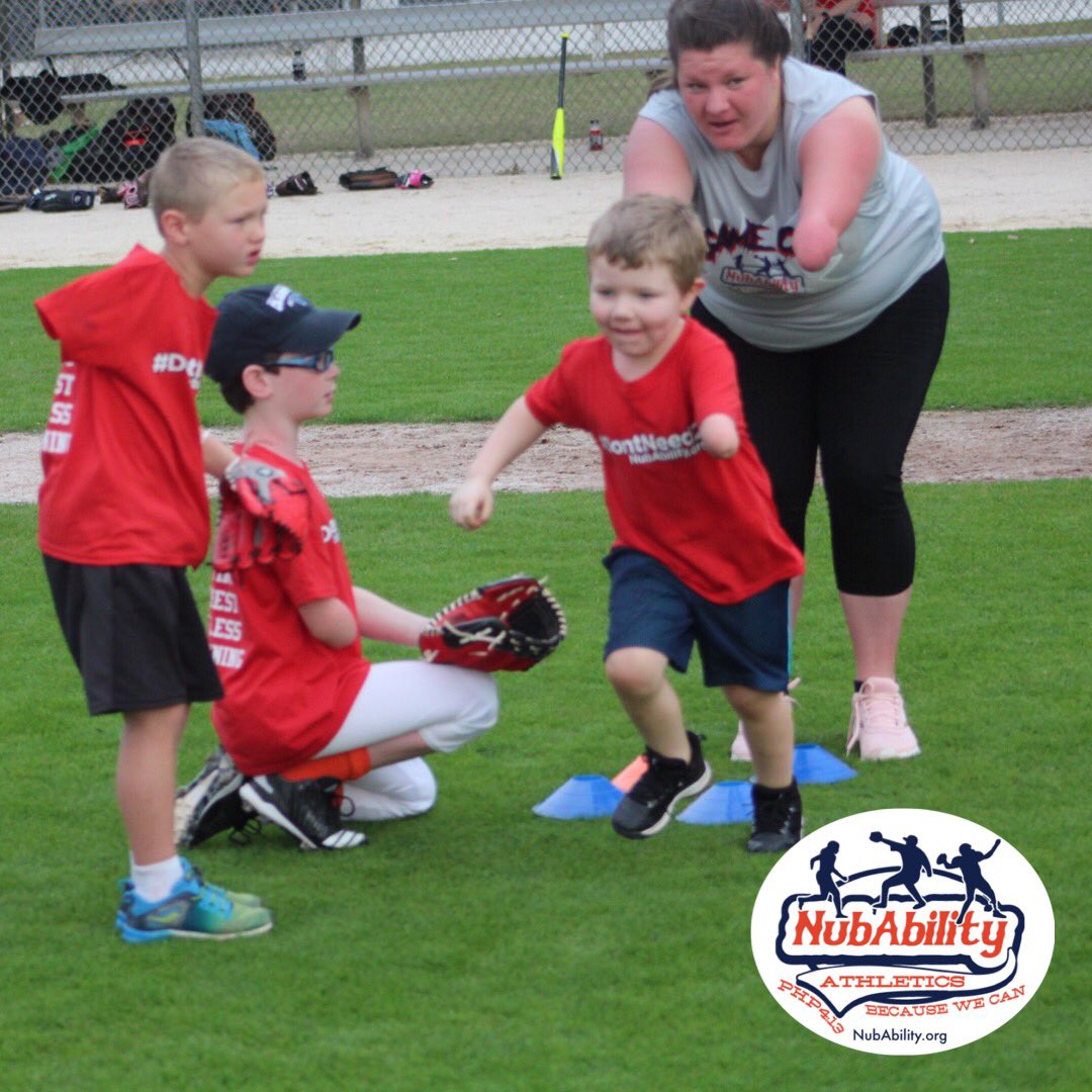 LOOK CLOSE. You can see the magic happen. This is “trickle down” teamwork. It’s the most effective approach in creating Game Changers. #DontNeed2 to PLAY