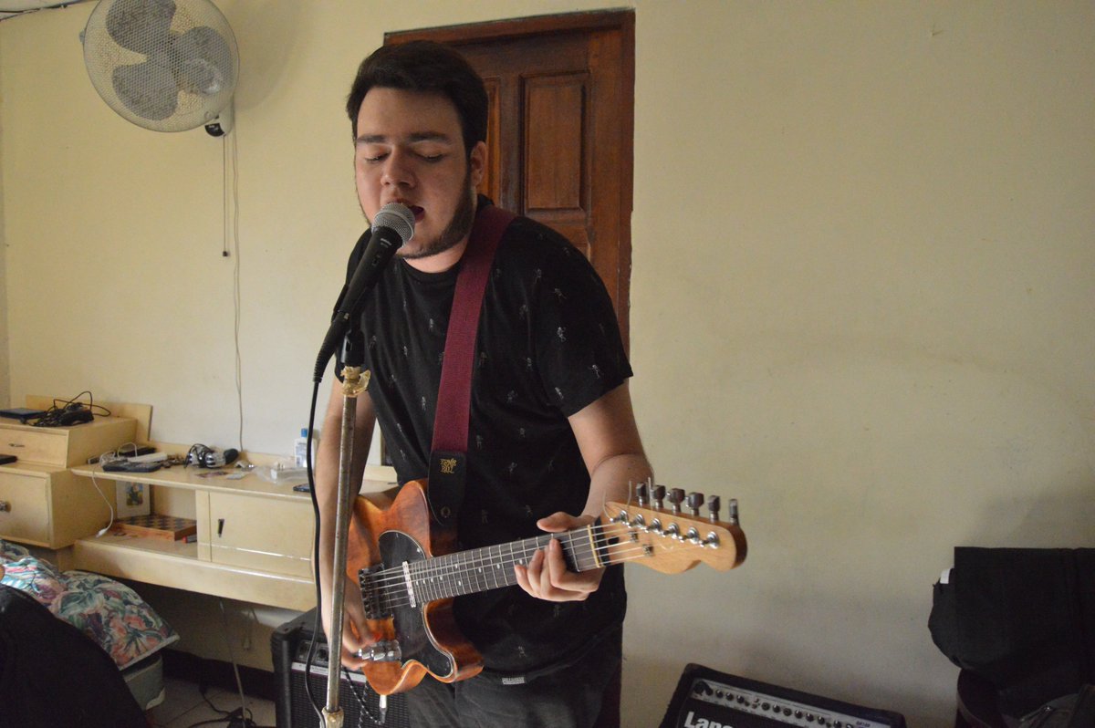 Seguimos ensayando para el toque del sábado 23 💀 recuerden que la jugada es en Rock Munchies desde las 7 Pm con <a href="/DiganWhisky_Ni/">Digan Whisky</a> y los Marzo, estamos full de ganas que escuchen como suena esto