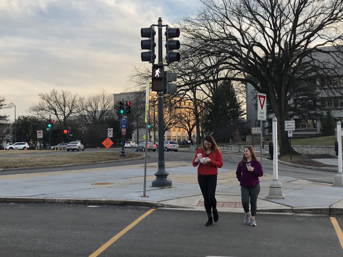 NEW pedestrian signals went into service on 4 crosswalks across Massachusetts Avenue at Ward Circle. New lighting ➕signal equipment ➡️ improved safety and mobility for all users. #SaferStreetsforAll #VisionZeroDC