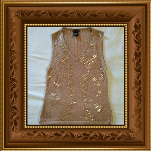 SandraFish4's tweet photo. So good I had to share! Check out all the items I'm loving on @Poshmarkapp from @PoshPineapple3 #poshmark #fashion #style #shopmycloset #hibluco #laurenralphlauren #unknown: https://t.co/vDZqsd5425 https://t.co/3ptQbPZOWP