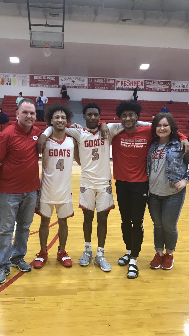 _Coach_Hale_'s tweet photo. Tomorrow is my last day in Groesbeck as AD/Head Football Coach. I am so thankful for the 3  years I spent here. I can’t thank our students, parents, coaches &amp; community for all your love &amp; support. I will cherish every memory and the relationships we made here will last forever!! https://t.co/7A6Y36oZQS