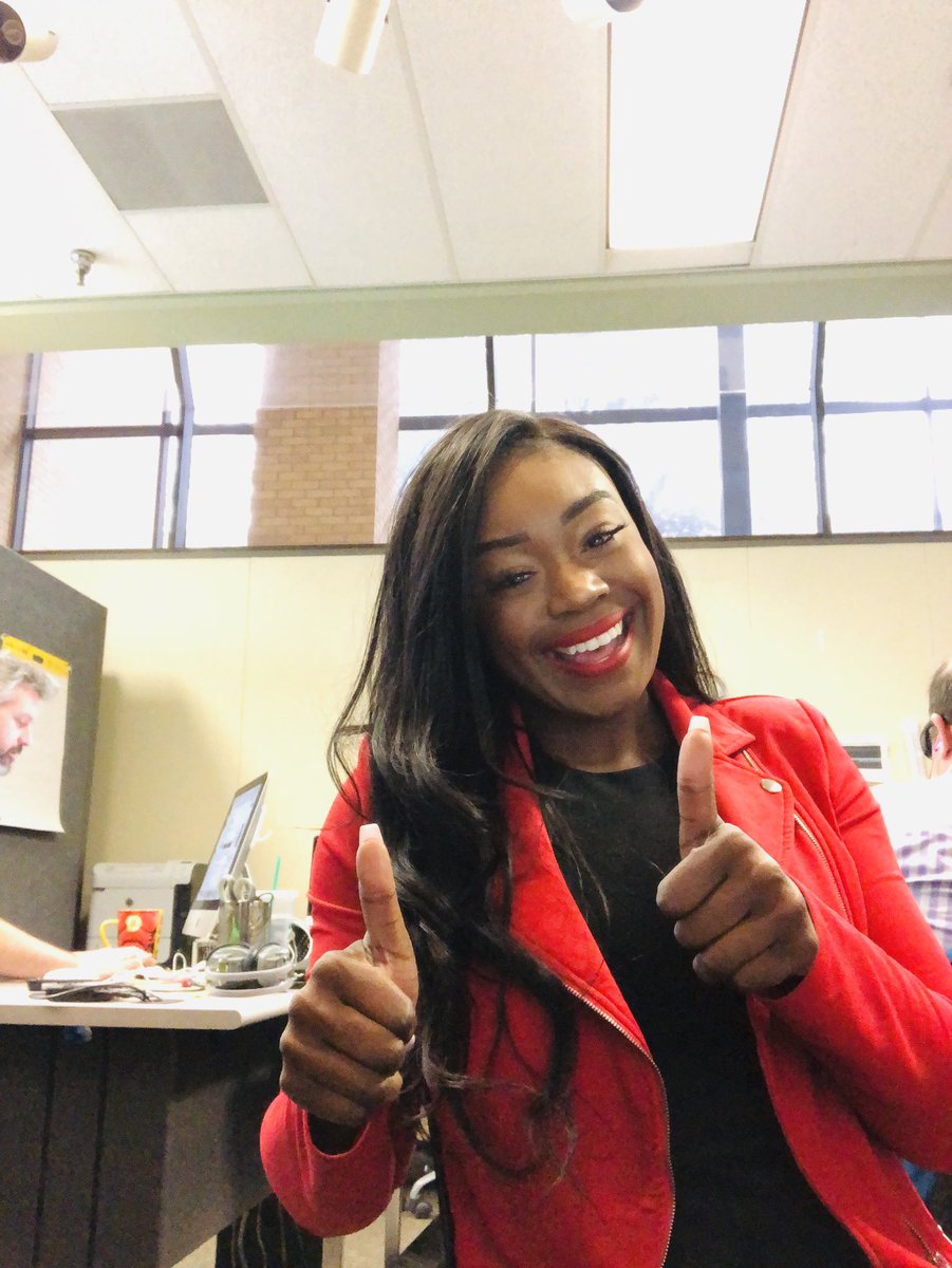 rea_elam's tweet photo. Tune in, I’m on the anchor desk for #NTDAILYTV  evening news wish me luck! https://t.co/c5x8oVMZqd