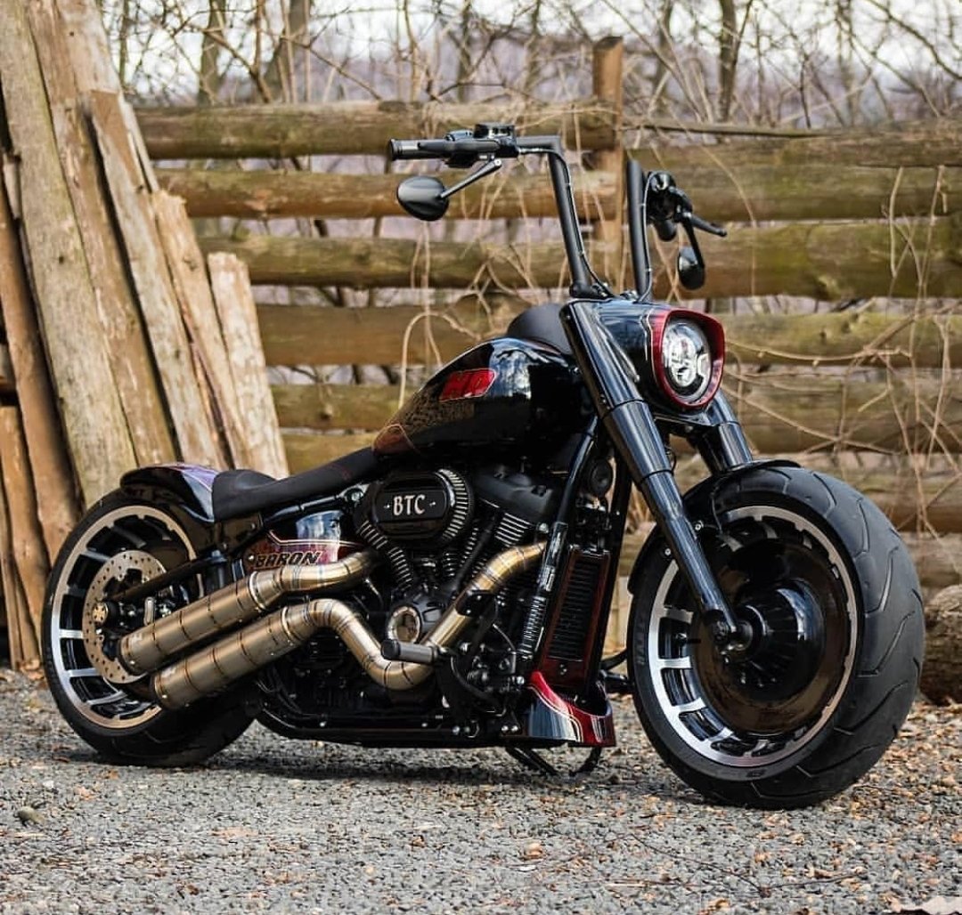 BarcelonaHarley's tweet photo. ... prefiero perseguir un sueño que alcanzarlo ✌

#Sueños 

#Barcelona 

#HarleyDavidson https://t.co/NqG2XWUvPE