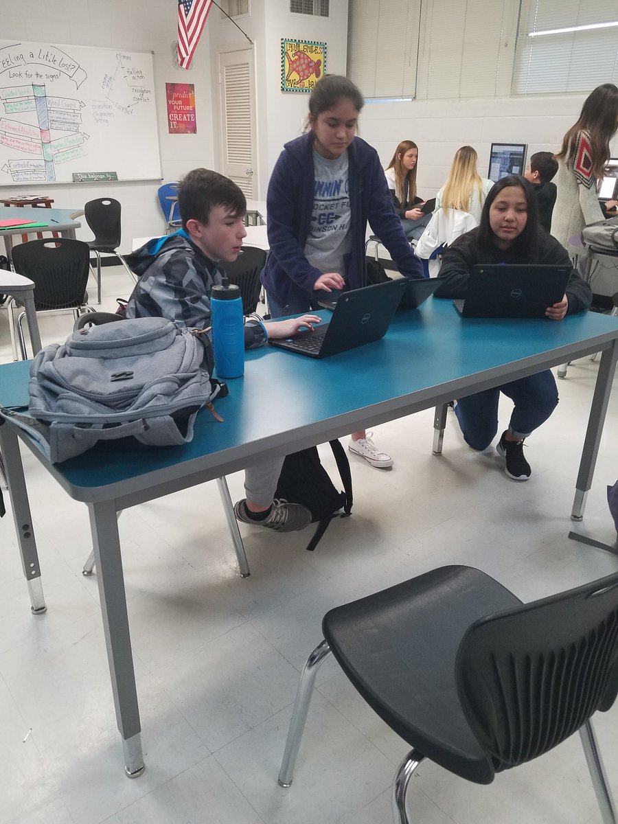 MsBiltonRJH's tweet photo. What's better than using Quizlet to review? Stepping outside the box, and using it to preview! Students were engaged, working together, and best of all, LEARNING! #rjhreadingrockettes #robinsonisd @whatsnewatrjh https://t.co/tIsDqlkqYx