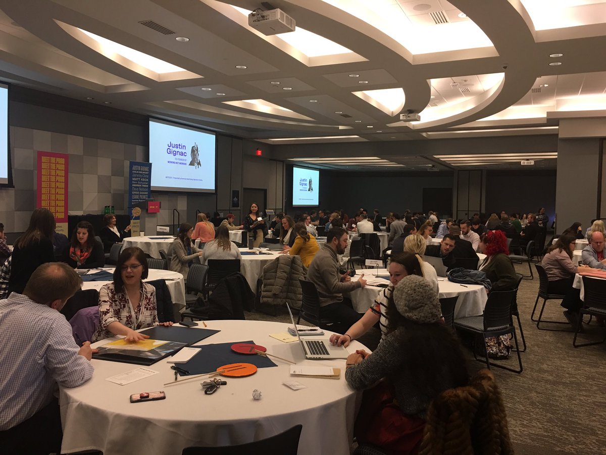 MTPOmaha's tweet photo. #MTP2019 resume and portfolio reviews! Keeping that knowledge flowing! 📖 https://t.co/EHsZp6jRNZ