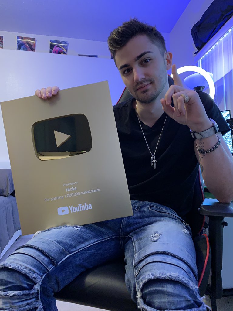Nicks's tweet photo. Look what came in the mail today 👀 https://t.co/Z0HaEN8PUc