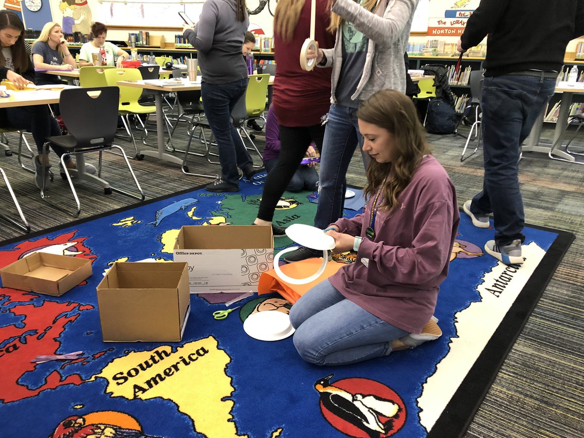 ReginaLATeam's tweet photo. The @ShakeragElem Design Thinking Challenge!  @learnadv @CaroleLATeam https://t.co/nGBDqhpUFh