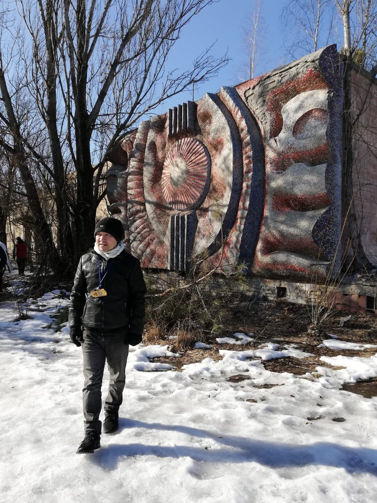 K_T_Tan's tweet photo. It was a reflective experience to tour Chernobyl to witness the aftermath of the worst nuclear disaster in mankind's history. Our quest for energy must be balanced by the potential risk to the environment and just as importantly to people - there is a viable option- solar energy! https://t.co/4ySm4aMHZz