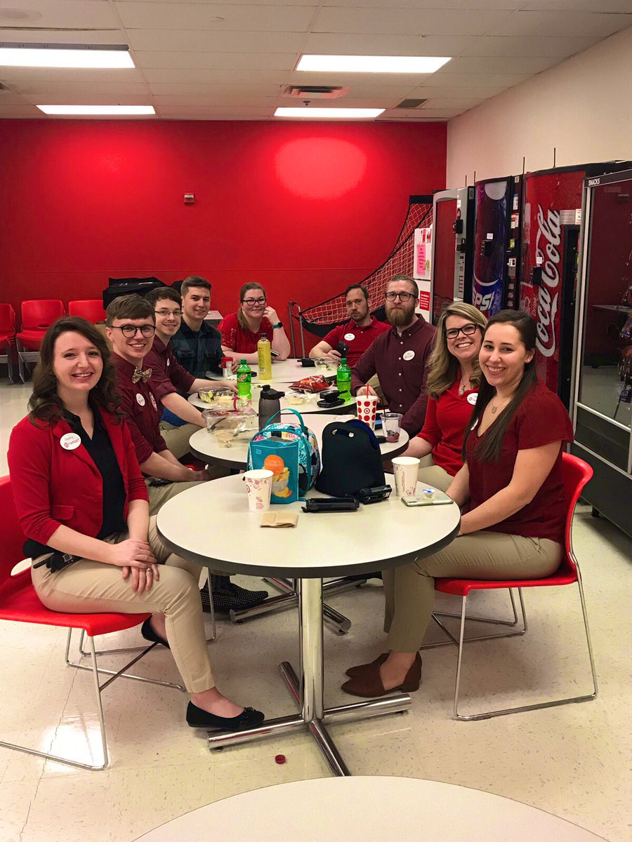 This team is so excited to have @I_Tob26 as our new GVP for #G190 Thank you for visiting our store and letting us show you what #T1350 is all about 🎯