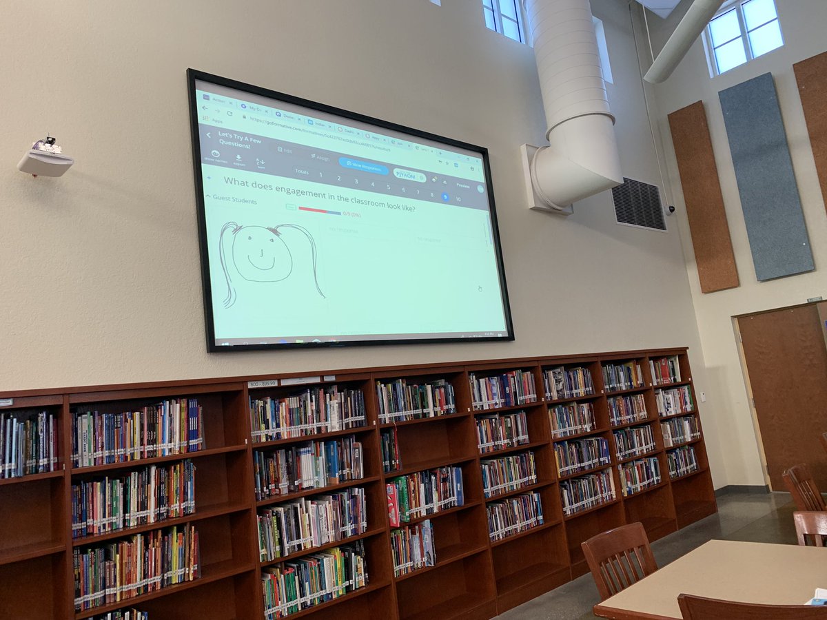 MichelleA_SPARK's tweet image. Teachers learning how @goformative can build excitement in their classrooms! #APPyHourSDIRC #SPARK_IT #TechInSDIRC @IT_SDIRC @IRCSchools