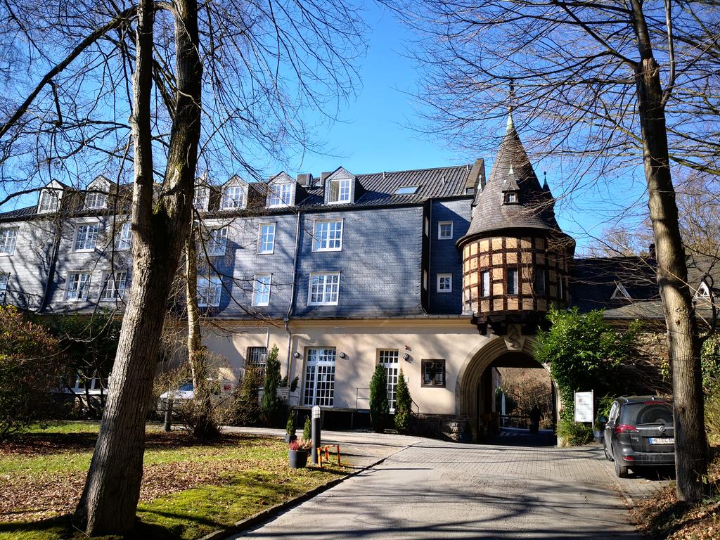 Kong8399's tweet photo. Calm place. Nice conference #MBP2019 https://t.co/1XPxB3u8tk