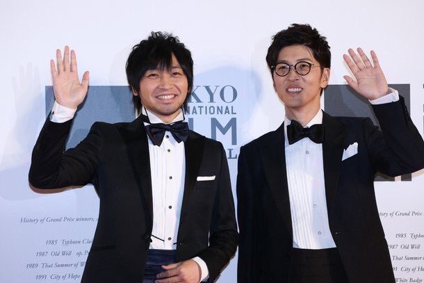 きつねこ様 今日は中村悠一さんの お誕生日です おめでとうございます これからも その声を使って みんなに笑顔を届けてください 頑張ってください あと杉田さんとお幸せに 中村悠一 中村悠一誕生祭19 中村悠一生誕祭19 T Co