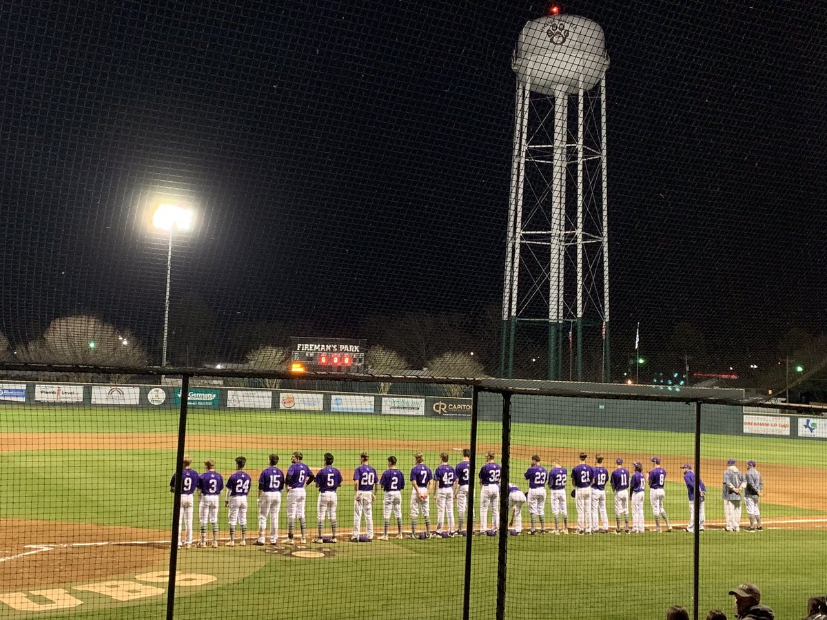 Wildcateducator's tweet photo. What a great night for Wildcat baseball. #TxEdTuesday #morethanatest @ElginSupt https://t.co/UV8z1cOLjq