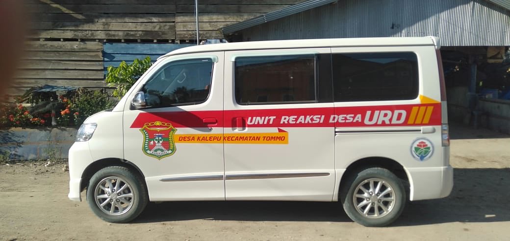 Indo Upe, Kepala desa perempuan, di desa terpencil mempersembahkan mobil layanan kesehatan untuk warganya. Desa Kalleputomo kab. Mamuju. <a href="/kpp_pa/">Perempuan dan Anak</a> <a href="/KSPgoid/">Kantor Staf Presiden</a> @wapres_ri <a href="/jokowi/">Joko Widodo</a>