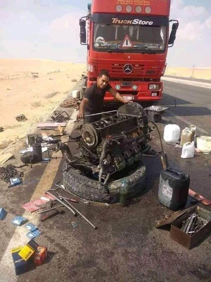 RWUK01's tweet photo. Truck maintenance Middle East style, don’t let being in the desert stop you rebuilding the engine! #oldschool #middleeasttrucking https://t.co/TXhJRDOlxu