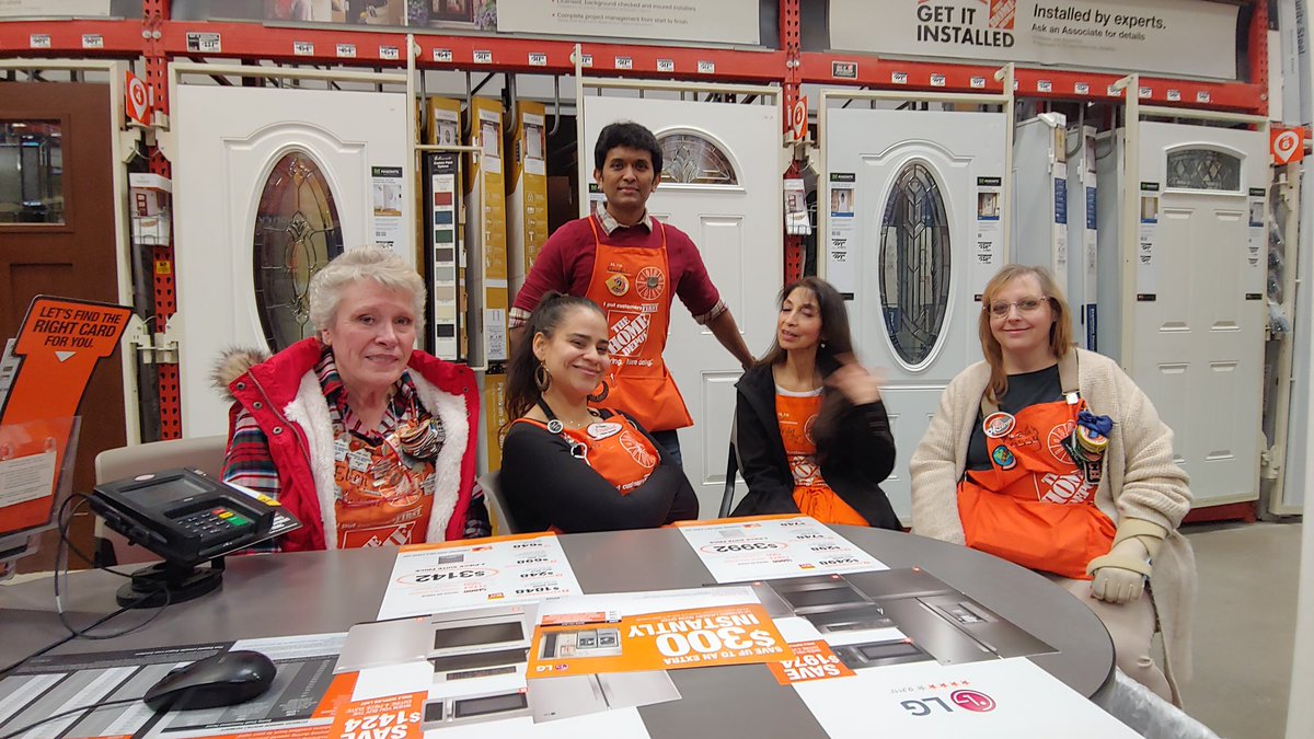 EstherJMartin2's tweet photo. Specialty Tuesday Training @HomeDepot539 Plano TX https://t.co/cCY19wU981