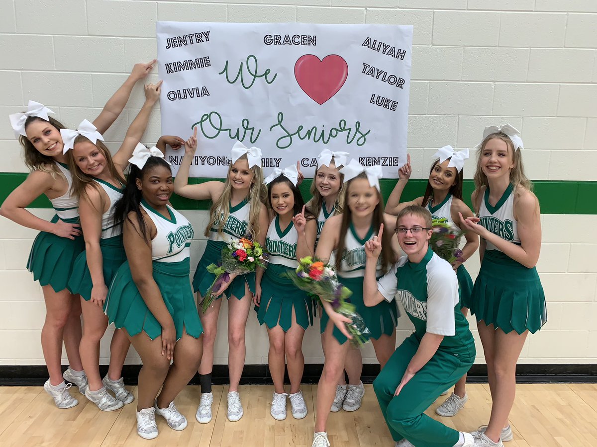 PointerCheer's tweet image. We 💚 Our Seniors! #Classof2019 #VBHSCheer