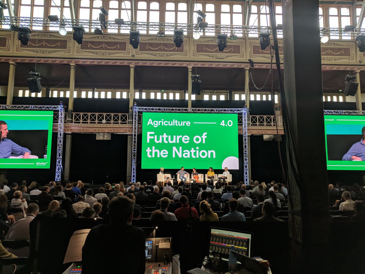 ashrootsey's tweet photo. Movement towards open system innovation, connecting industry players and removing commercialisation frictions all heralded as key points to drive the future of Australian agrifood at this morning's @evokeAG plenary session. #ag40 @foodagility https://t.co/vlWG6hACZo