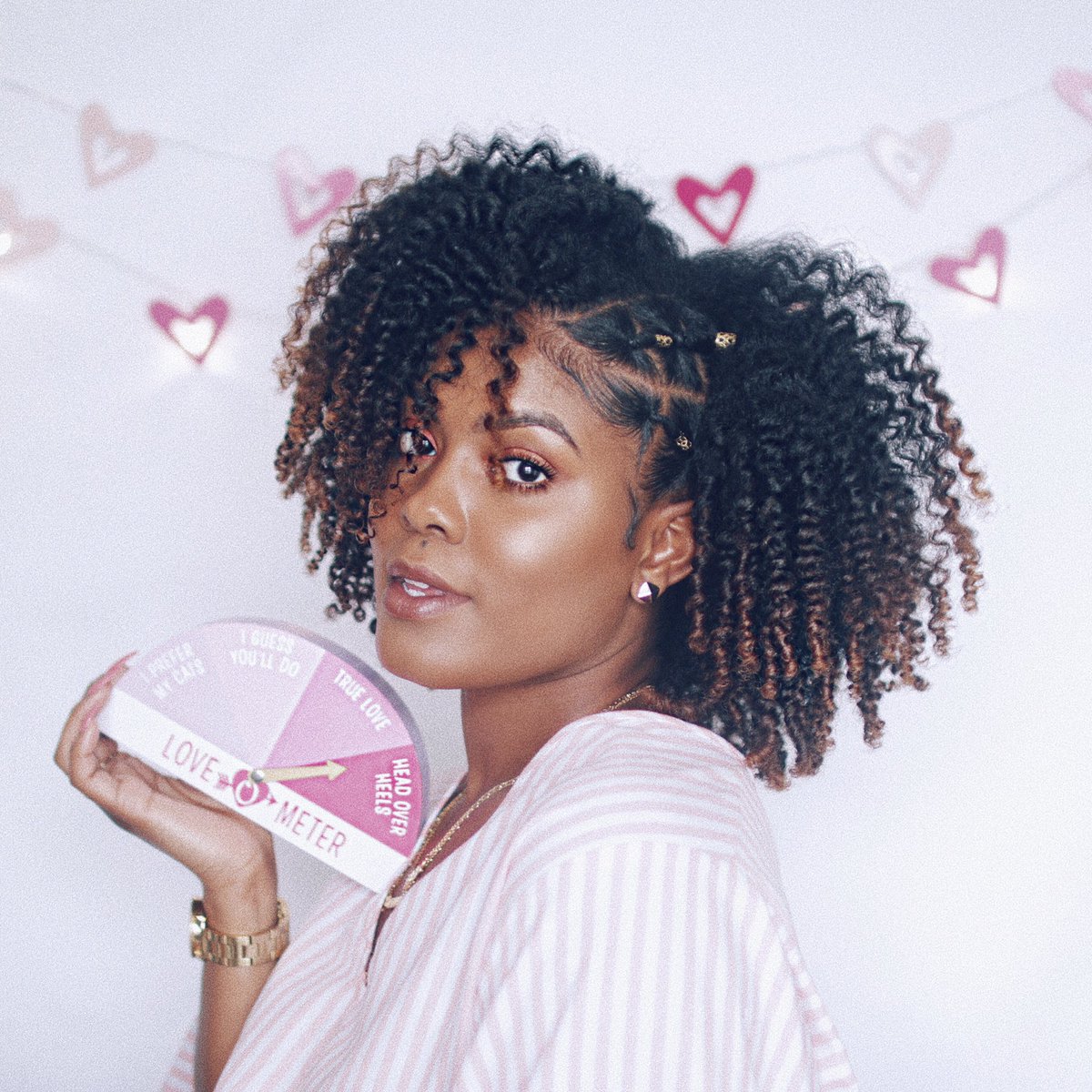 Mini_Marley's tweet photo. You know I love a good self-care moment &amp; the new @SuaveBeauty line for natural hair has given my curls all the love they deserve💕! #Suavepartner It’s made with shea butter &amp; coconut oil for extra moisturized and defined curls (and it’s super affordable!) 😊 💕 #curlyhair https://t.co/f67ShFQDgI