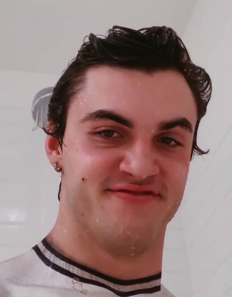 ssoftgray's tweet image. ETHANN I- HAHAA