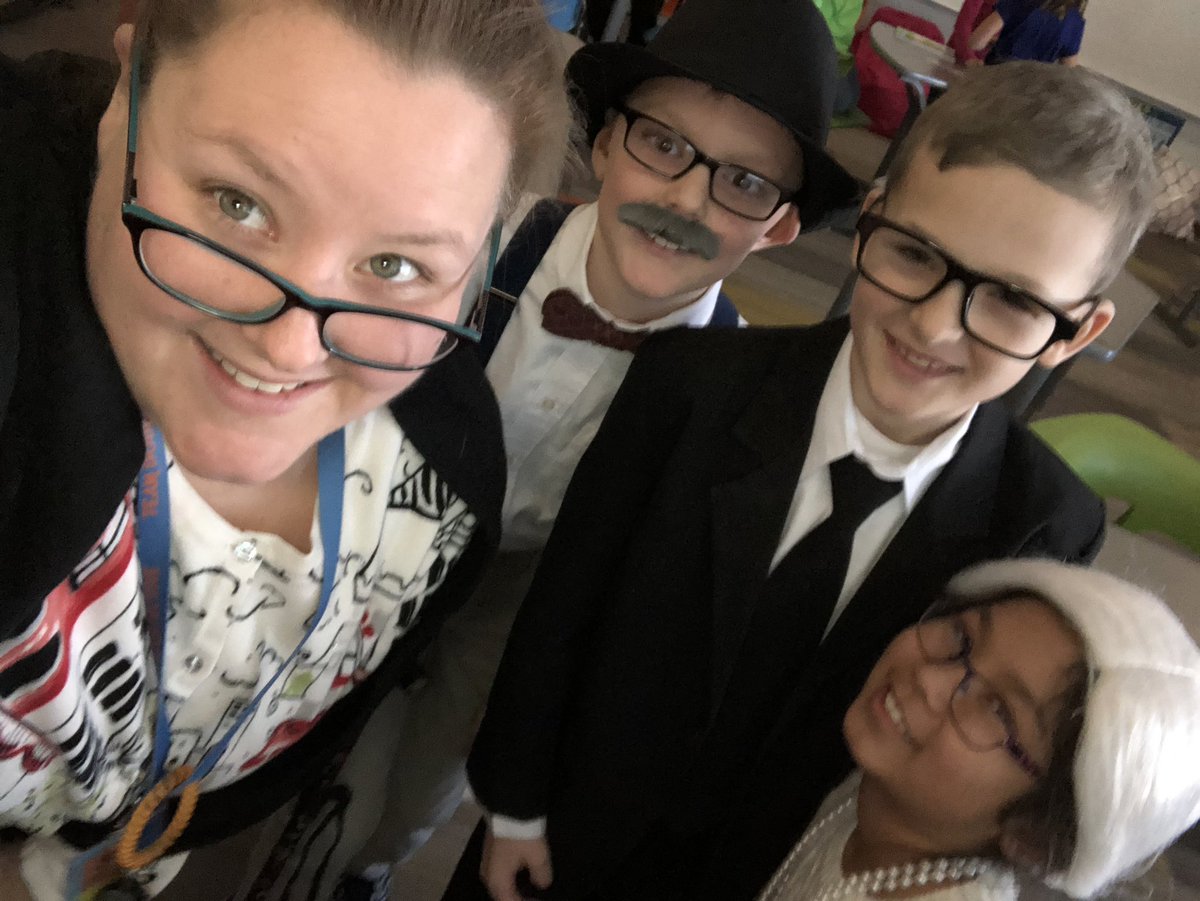 MissHammero's tweet photo. 100th day of school! https://t.co/CkayflrYyf