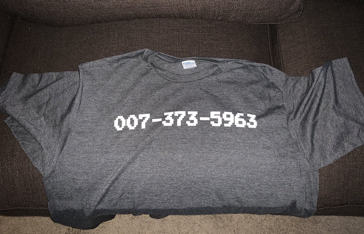 RealJoeyImage_'s tweet photo. My new shirt! #Geek #Gamer #Nerd #NES #MikeTyson #MikeTysonsPunchOut #Nintendo #OldSchool #8Bit #ThatImageGuy https://t.co/x8STIrFZIK