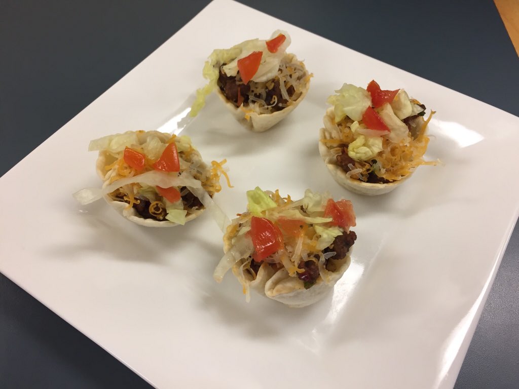 Hey <a href="/rhondalnixon/">Rhonda Nixon</a> here’s how the tacos turned out <a href="/SACHS_Skyhawks/">SACHS - St. Albert Catholic High School</a> #GSACRDProud