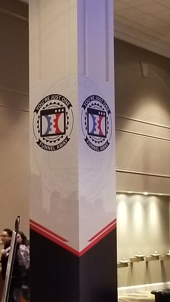 FrankKenny's tweet image. Awesome to be at #FunnelHackingLive

#FJKontheMove #chamber #ChamberOfCommerce