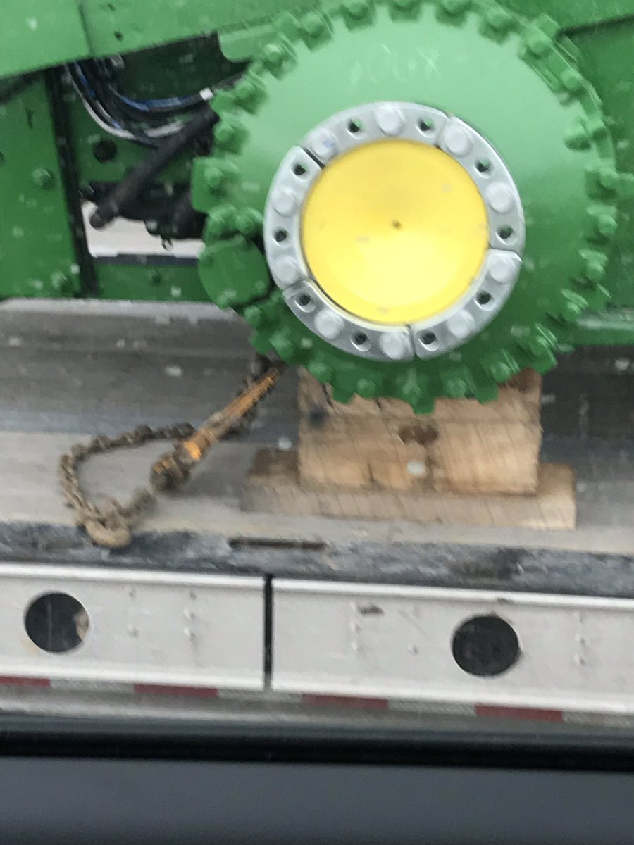 FYI. <a href="/JohnDeere/">John Deere USA</a> new 20 bolt spindle  on 2019 combines will accept your old 10 bolt hub wheels whether you’re running LSW or conventional. Ref JD solution# 116208 with your local implement dealer for more details.  <a href="/TheChadColby/">Chad E. Colby</a> <a href="/GoodyearFarm/">Titan & Goodyear Farm Tires</a> <a href="/maxarmstrong/">Max Armstrong</a> <a href="/MachineryPete/">Greg Peterson</a>