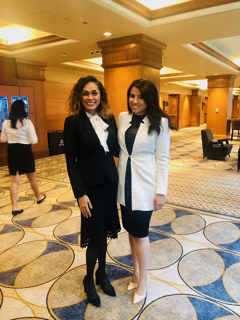 AMAUSAOrg's tweet photo. Members of the American Mexican Association #AMA, and its branches for Young Immigrants #AMAYI and #AMAWomen, participated in #USHLI’s National Conference this week, joining more than 6000 #Latino leaders in Chicago, IL.
#AMAzing https://t.co/xxnD5RUdkv