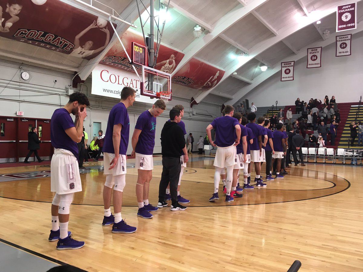 Annual Alzheimer’s Awareness game. 💜 #gogate